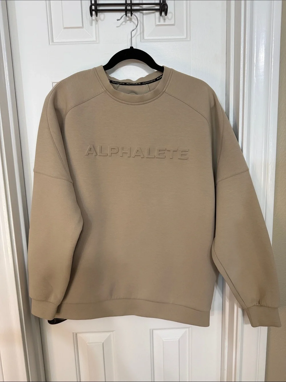 Alphalete Elements Crewneck Sweatshirt in Tan